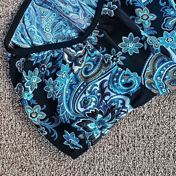 Top - Picture 6 of 12